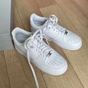 Nike Air Force 1 white almost new